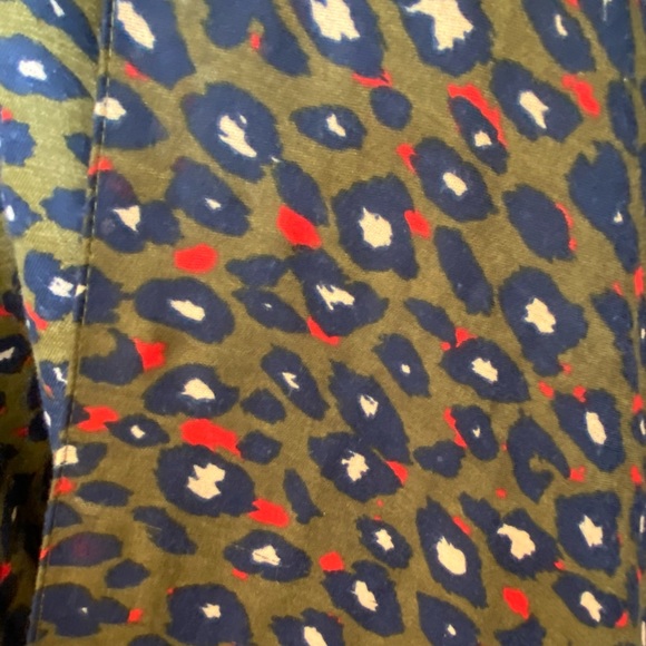 Do Everything in Love Women’s One Size Leopard Print Coverup - Picture 4 of 6